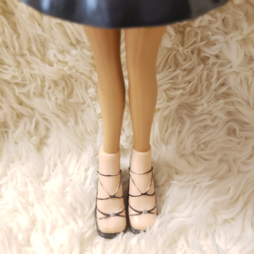 Bratz Light up Funk N Glow Yasmin Doll